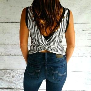 Twist back tank NWOT